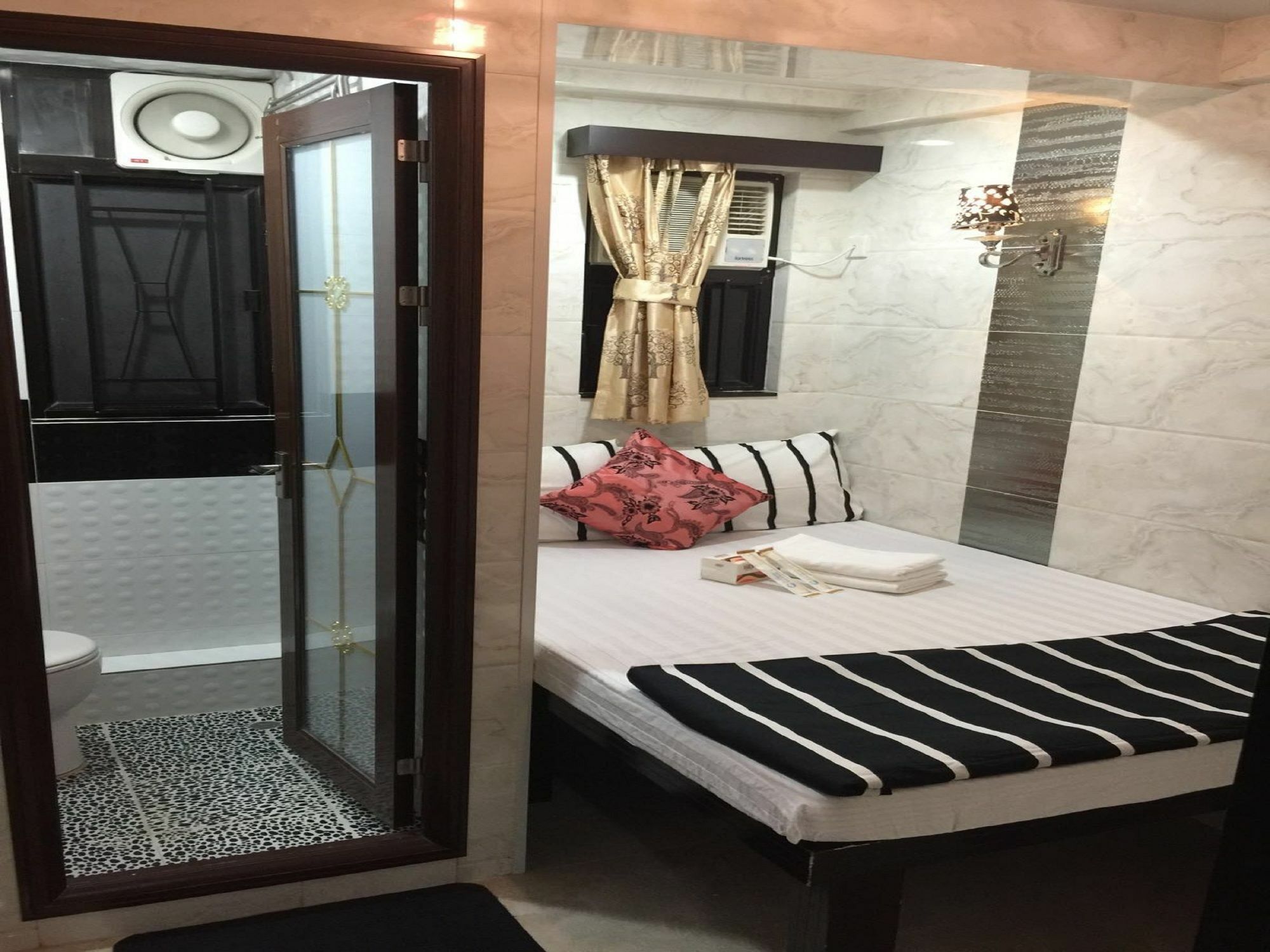 Hi-Inn Гонконг Экстерьер фото